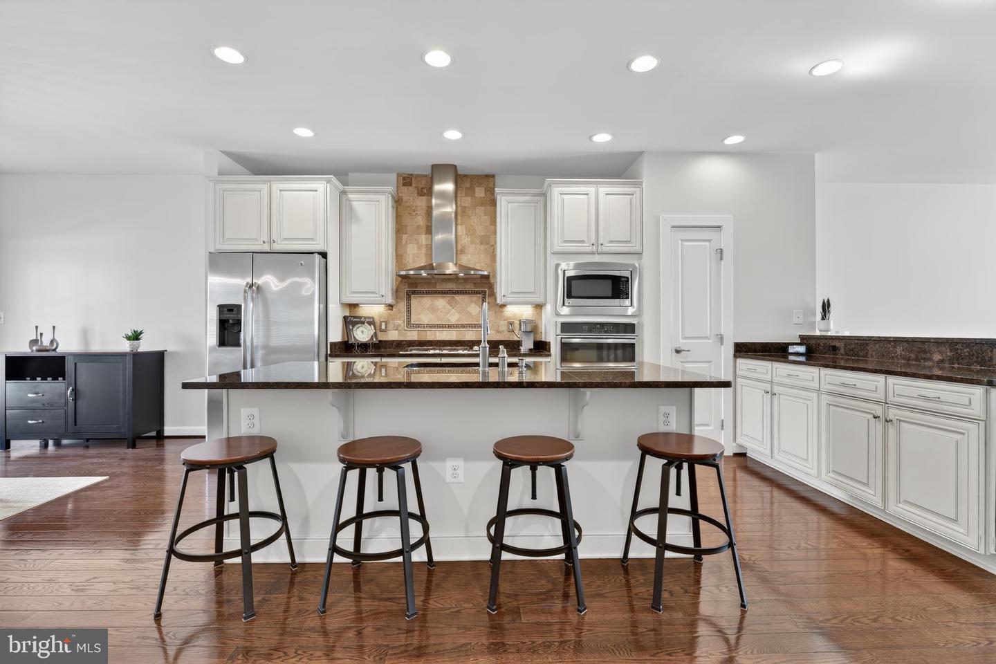 44672 COLLINGDALE TER, ASHBURN, Virginia 20147, 3 Bedrooms Bedrooms, ,2 BathroomsBathrooms,Residential,For sale,44672 COLLINGDALE TER,VALO2112232 MLS # VALO2112232