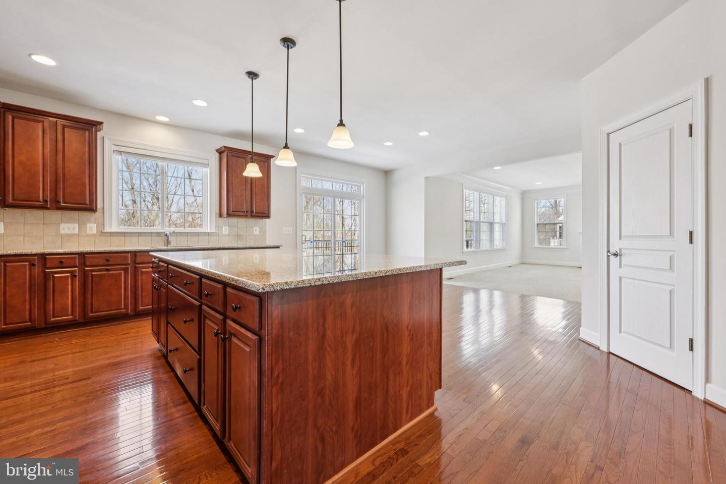 41640 MONTACUTE LN, LEESBURG, Virginia 20176, 4 Bedrooms Bedrooms, ,3 BathroomsBathrooms,Residential,For sale,41640 MONTACUTE LN,VALO2112262 MLS # VALO2112262