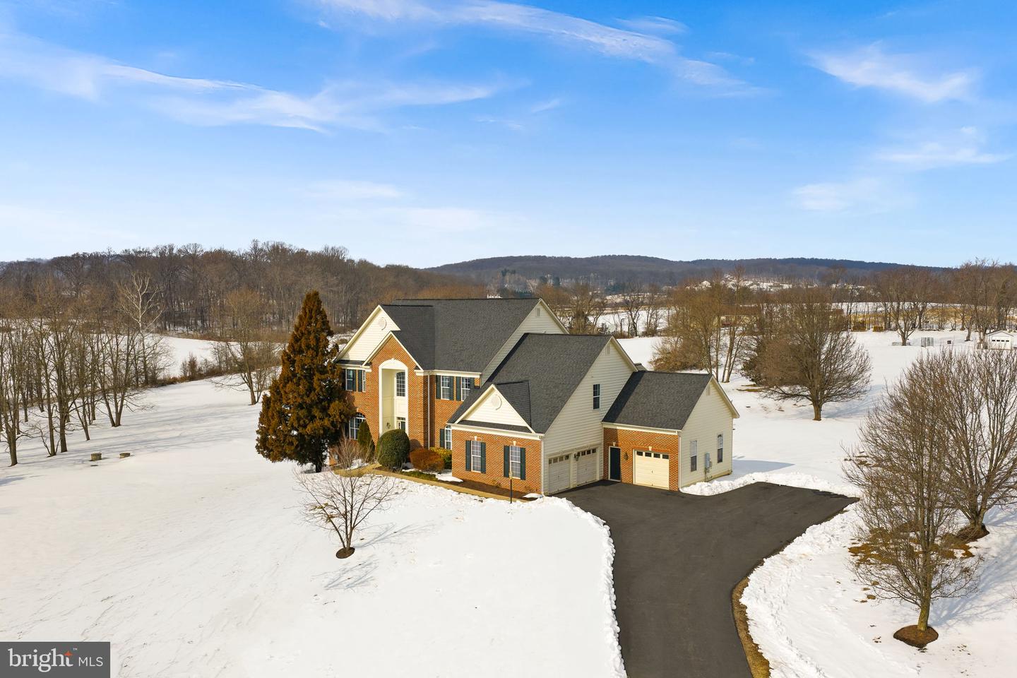 42037 HEATERS ISLAND CT, LEESBURG, Virginia 20176, 6 Bedrooms Bedrooms, ,4 BathroomsBathrooms,Residential,For sale,42037 HEATERS ISLAND CT,VALO2112280 MLS # VALO2112280