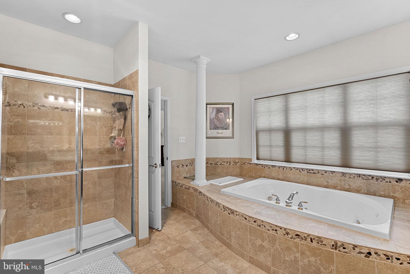 42037 HEATERS ISLAND CT, LEESBURG, Virginia 20176, 6 Bedrooms Bedrooms, ,4 BathroomsBathrooms,Residential,For sale,42037 HEATERS ISLAND CT,VALO2112280 MLS # VALO2112280