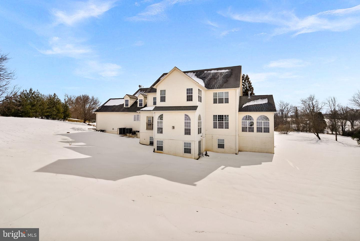 42037 HEATERS ISLAND CT, LEESBURG, Virginia 20176, 6 Bedrooms Bedrooms, ,4 BathroomsBathrooms,Residential,For sale,42037 HEATERS ISLAND CT,VALO2112280 MLS # VALO2112280