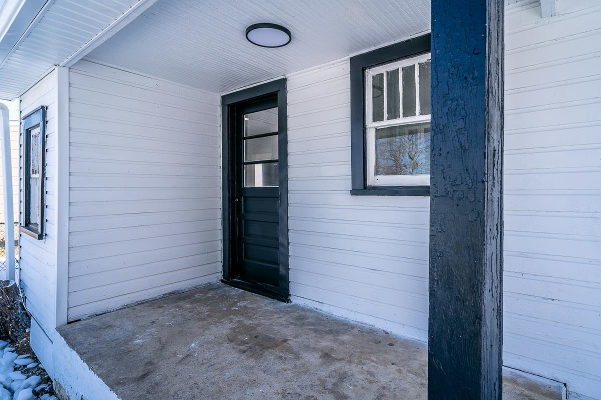 513 N BATH AVE, WAYNESBORO, Virginia 22980, 2 Bedrooms Bedrooms, ,1 BathroomBathrooms,Residential,513 N BATH AVE,673205 MLS # 673205