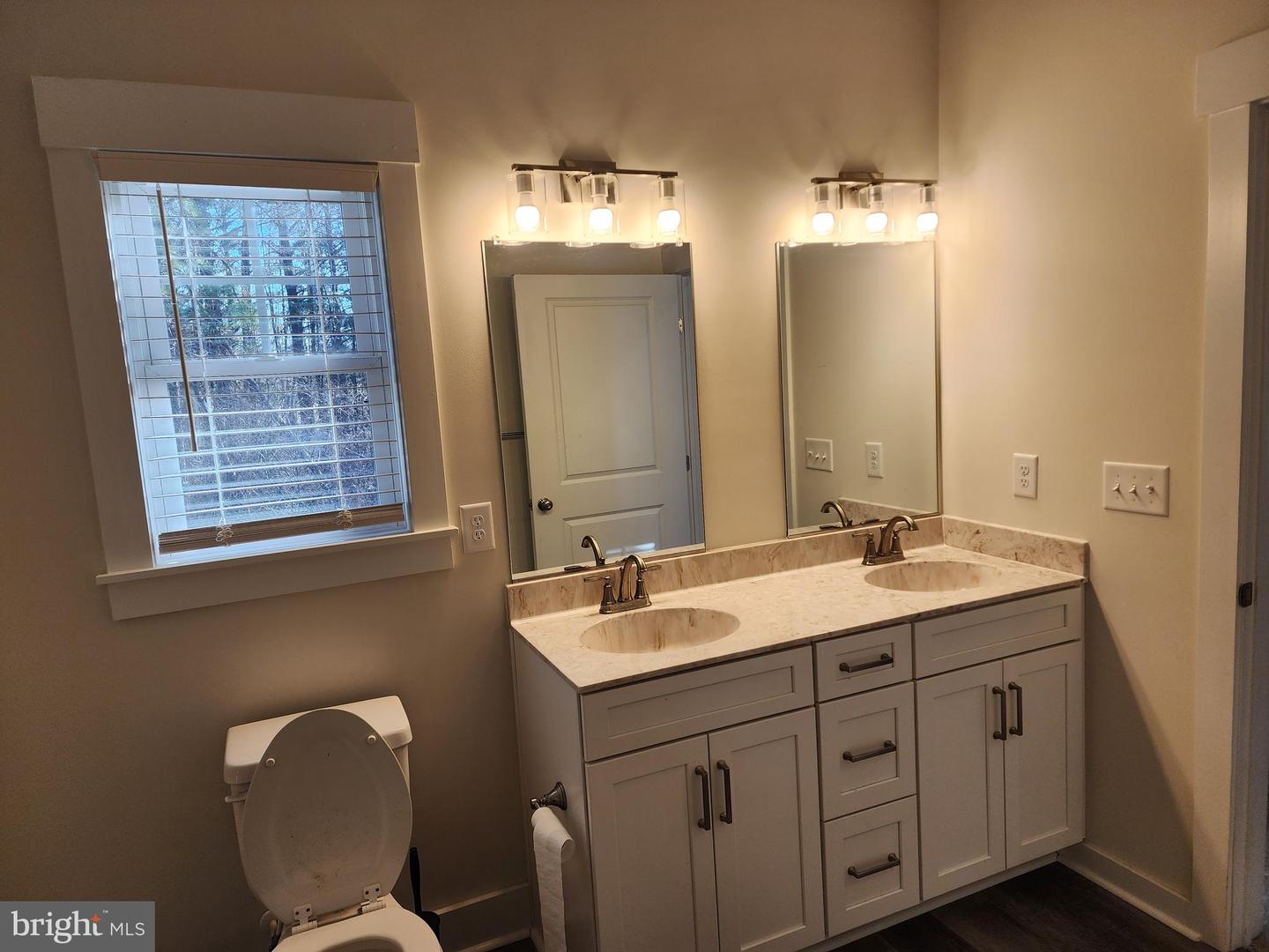 630 LAKE VIEW TER, WARSAW, Virginia 22572, 3 Bedrooms Bedrooms, 6 Rooms Rooms,2 BathroomsBathrooms,Residential,For sale,630 LAKE VIEW TER,VARV2000584 MLS # VARV2000584