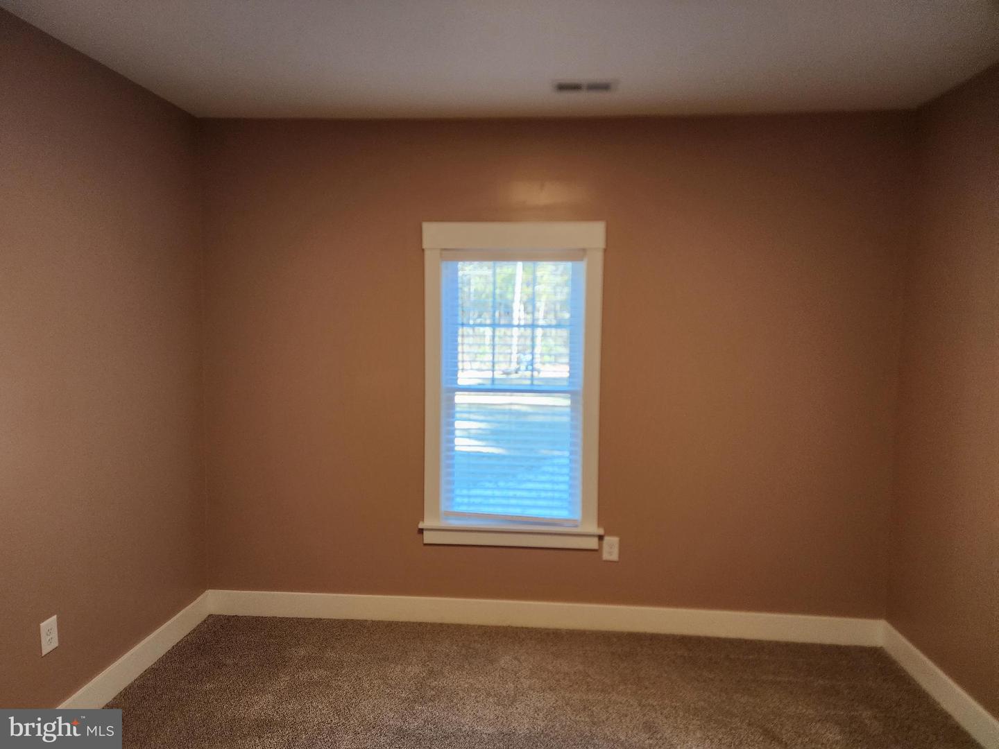 630 LAKE VIEW TER, WARSAW, Virginia 22572, 3 Bedrooms Bedrooms, 6 Rooms Rooms,2 BathroomsBathrooms,Residential,For sale,630 LAKE VIEW TER,VARV2000584 MLS # VARV2000584