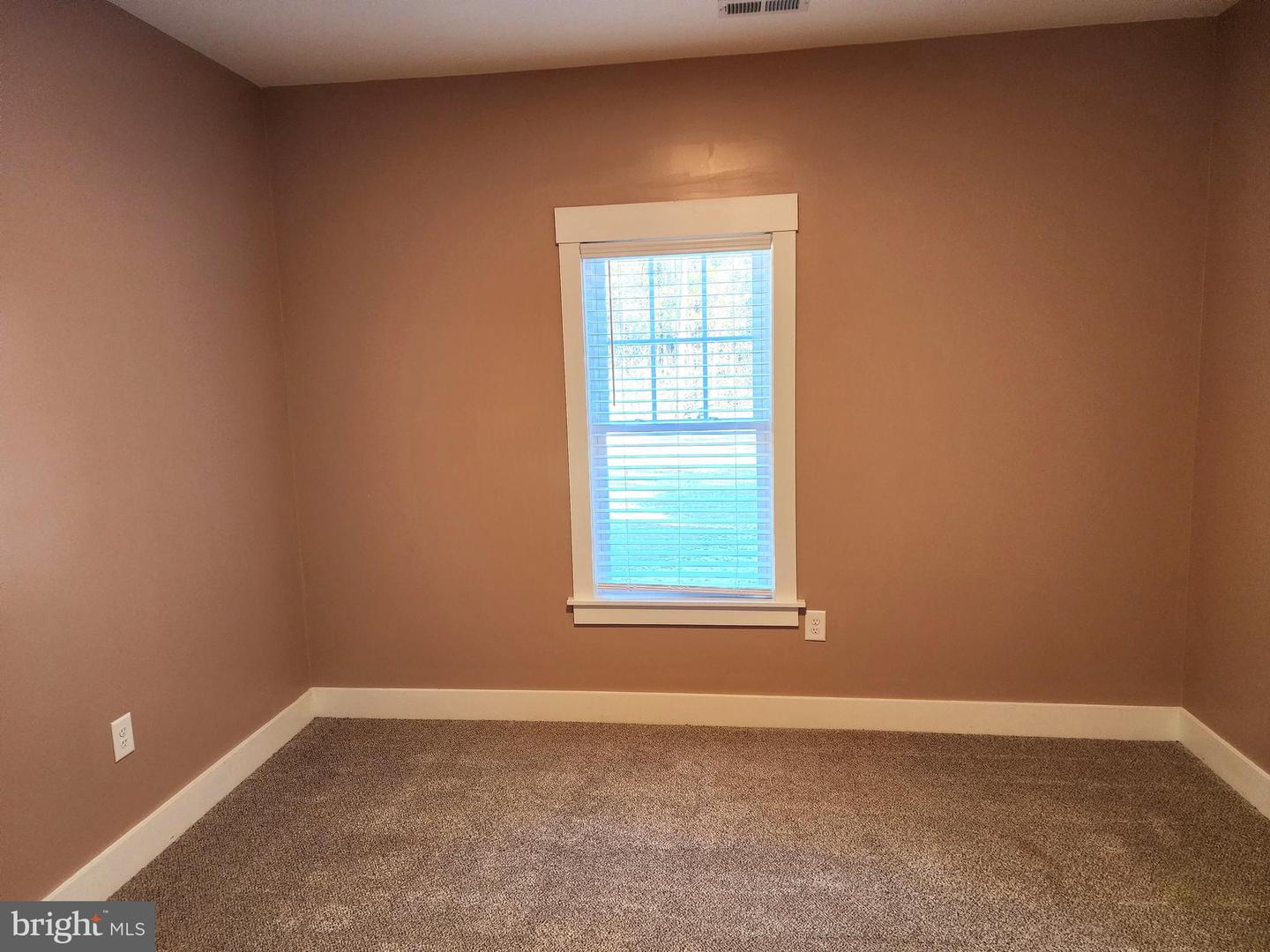 630 LAKE VIEW TER, WARSAW, Virginia 22572, 3 Bedrooms Bedrooms, 6 Rooms Rooms,2 BathroomsBathrooms,Residential,For sale,630 LAKE VIEW TER,VARV2000584 MLS # VARV2000584