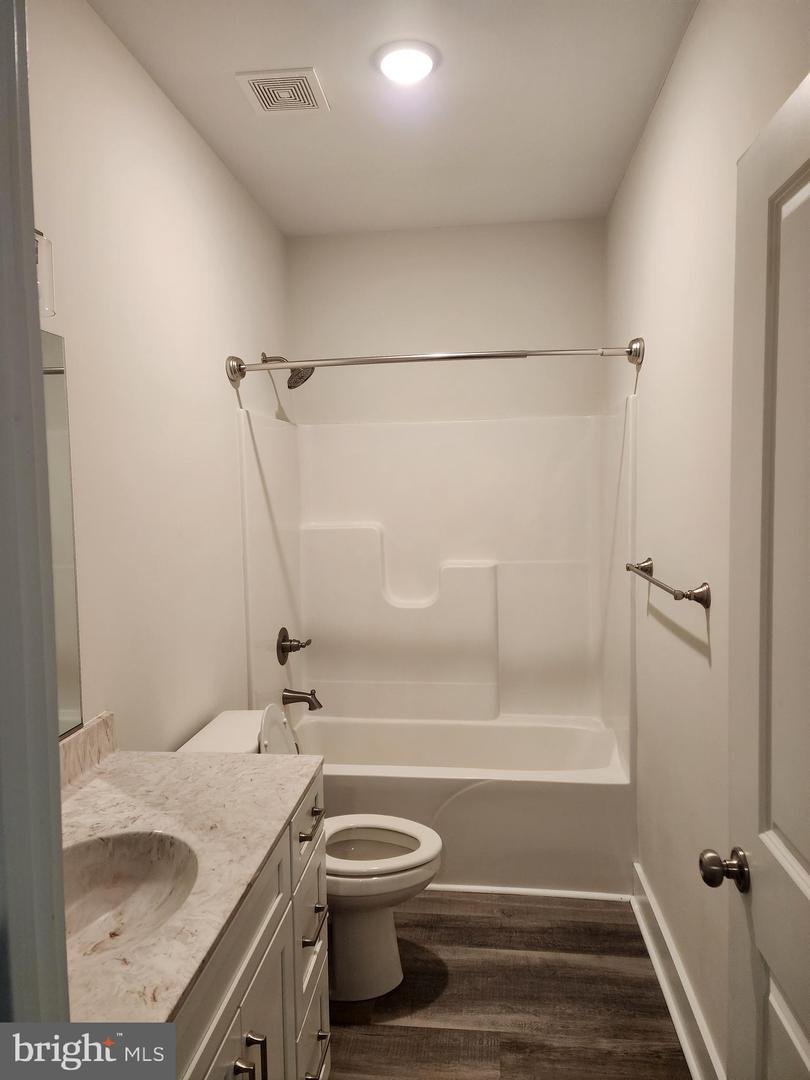 630 LAKE VIEW TER, WARSAW, Virginia 22572, 3 Bedrooms Bedrooms, 6 Rooms Rooms,2 BathroomsBathrooms,Residential,For sale,630 LAKE VIEW TER,VARV2000584 MLS # VARV2000584