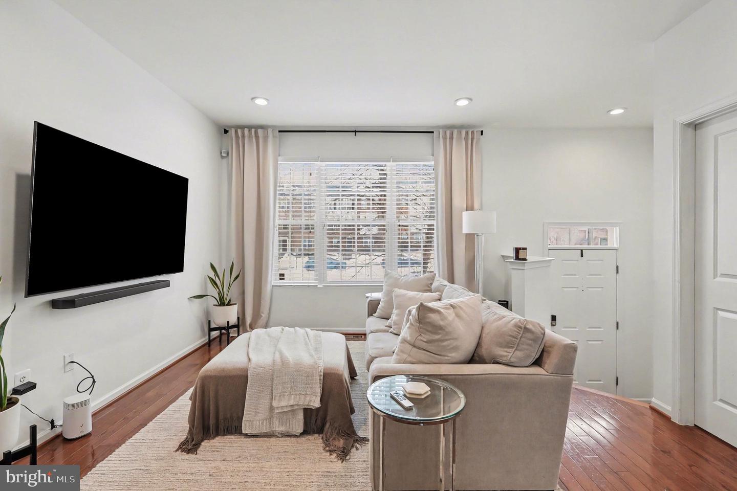 41627 EPPING GREEN SQ, ALDIE, Virginia 20105, 3 Bedrooms Bedrooms, ,2 BathroomsBathrooms,Residential,For sale,41627 EPPING GREEN SQ,VALO2112640 MLS # VALO2112640