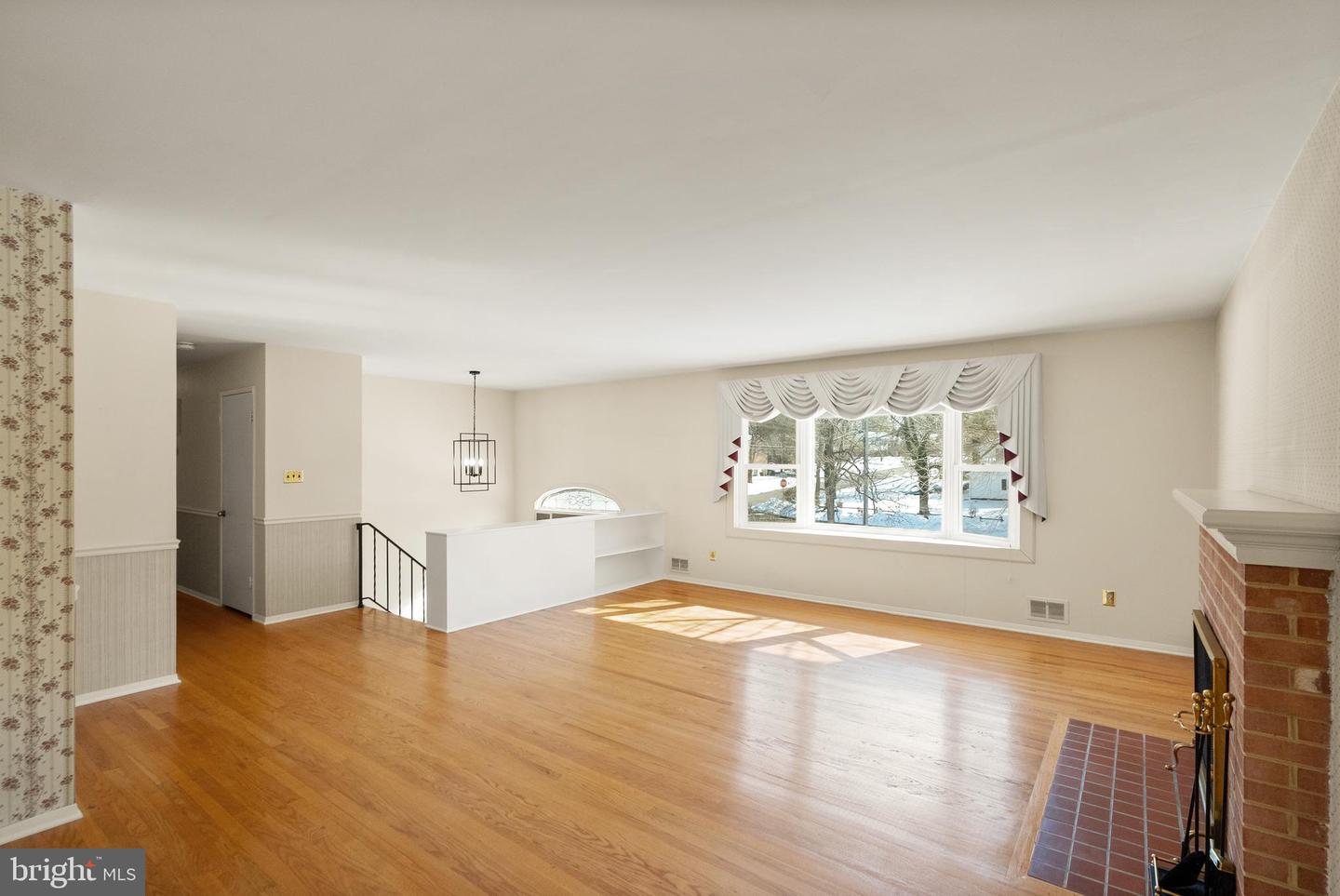 9400 BEAUREGARD AVE, MANASSAS, Virginia 20110, 4 Bedrooms Bedrooms, ,3 BathroomsBathrooms,Residential,For sale,9400 BEAUREGARD AVE,VAMN2009880 MLS # VAMN2009880