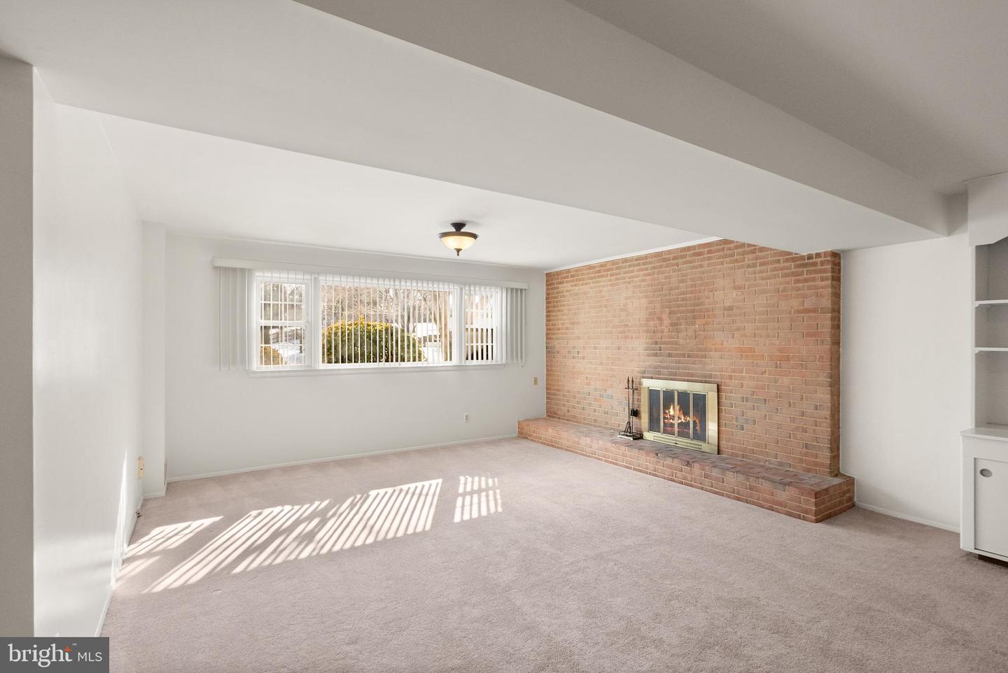 9400 BEAUREGARD AVE, MANASSAS, Virginia 20110, 4 Bedrooms Bedrooms, ,3 BathroomsBathrooms,Residential,For sale,9400 BEAUREGARD AVE,VAMN2009880 MLS # VAMN2009880