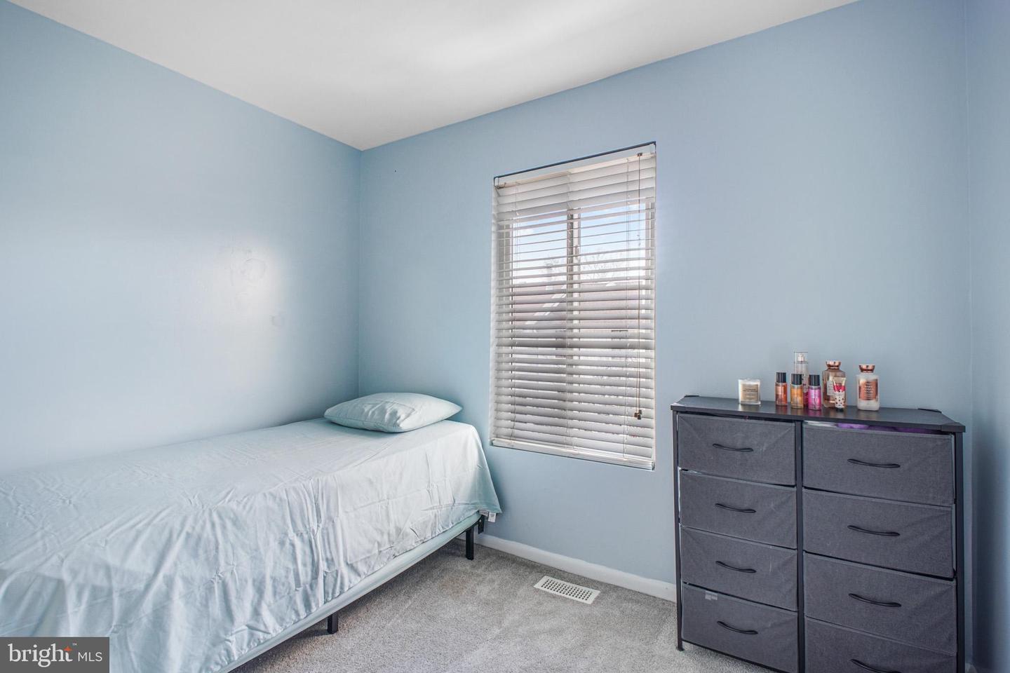 2104 BERGER PL, HERNDON, Virginia 20170, 4 Bedrooms Bedrooms, ,2 BathroomsBathrooms,Residential,For sale,2104 BERGER PL,VAFX2284032 MLS # VAFX2284032