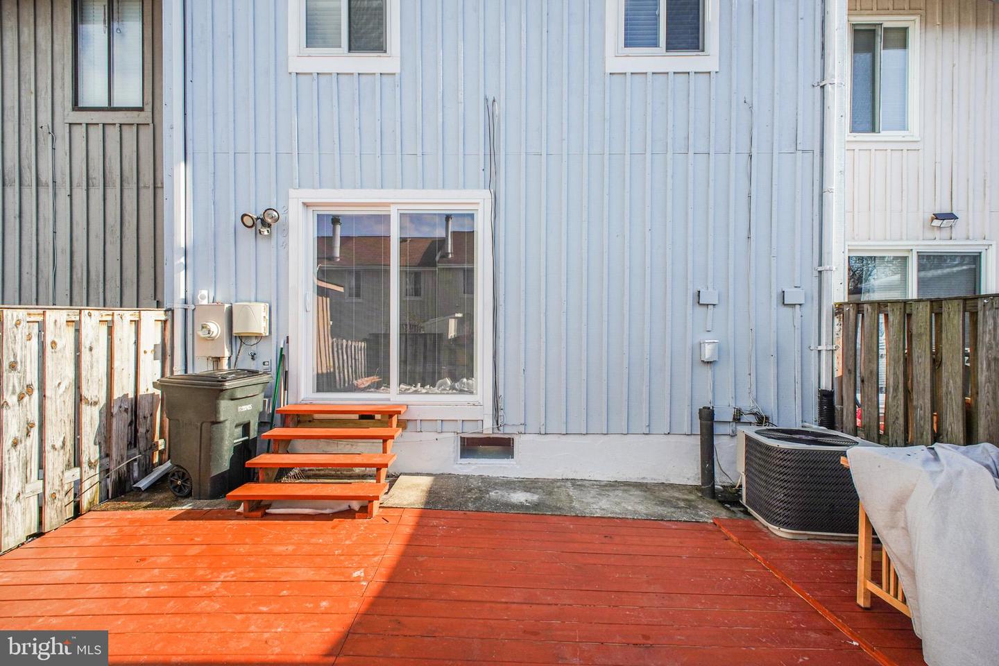 2104 BERGER PL, HERNDON, Virginia 20170, 4 Bedrooms Bedrooms, ,2 BathroomsBathrooms,Residential,For sale,2104 BERGER PL,VAFX2284032 MLS # VAFX2284032