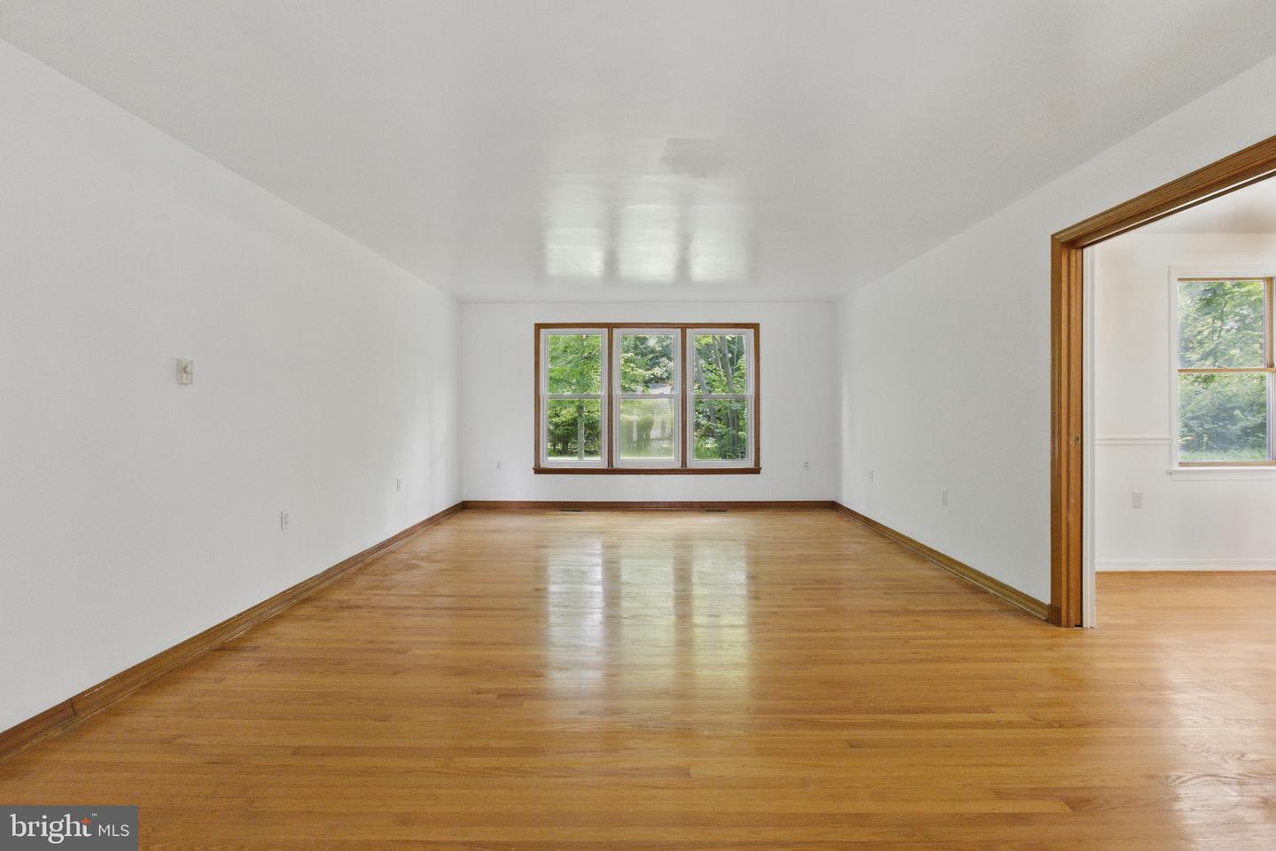 112 WESTWOOD CIR, WINCHESTER, Virginia 22602, 4 Bedrooms Bedrooms, ,3 BathroomsBathrooms,Residential,For sale,112 WESTWOOD CIR,VAFV2038706 MLS # VAFV2038706