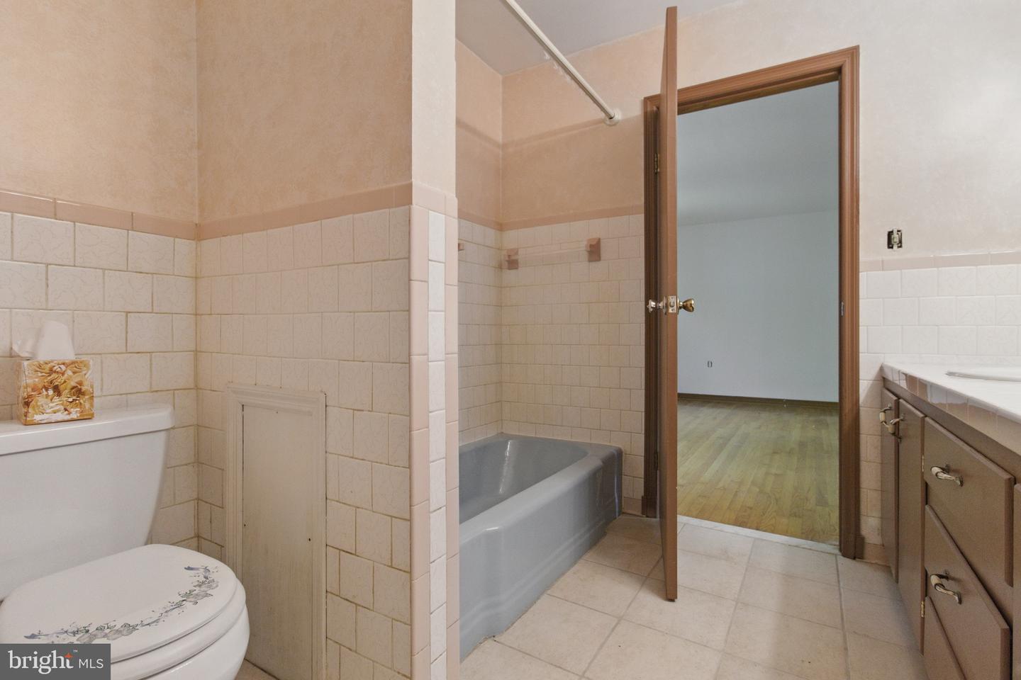 112 WESTWOOD CIR, WINCHESTER, Virginia 22602, 4 Bedrooms Bedrooms, ,3 BathroomsBathrooms,Residential,For sale,112 WESTWOOD CIR,VAFV2038706 MLS # VAFV2038706