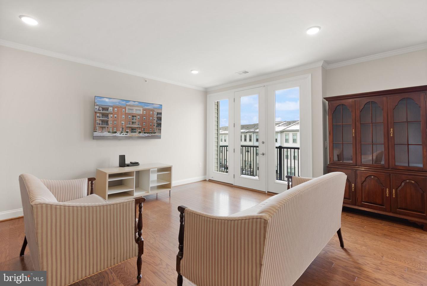 23631 HAVELOCK WALK TER #421, ASHBURN, Virginia 20148, 3 Bedrooms Bedrooms, ,2 BathroomsBathrooms,Residential,For sale,23631 HAVELOCK WALK TER #421,VALO2113380 MLS # VALO2113380