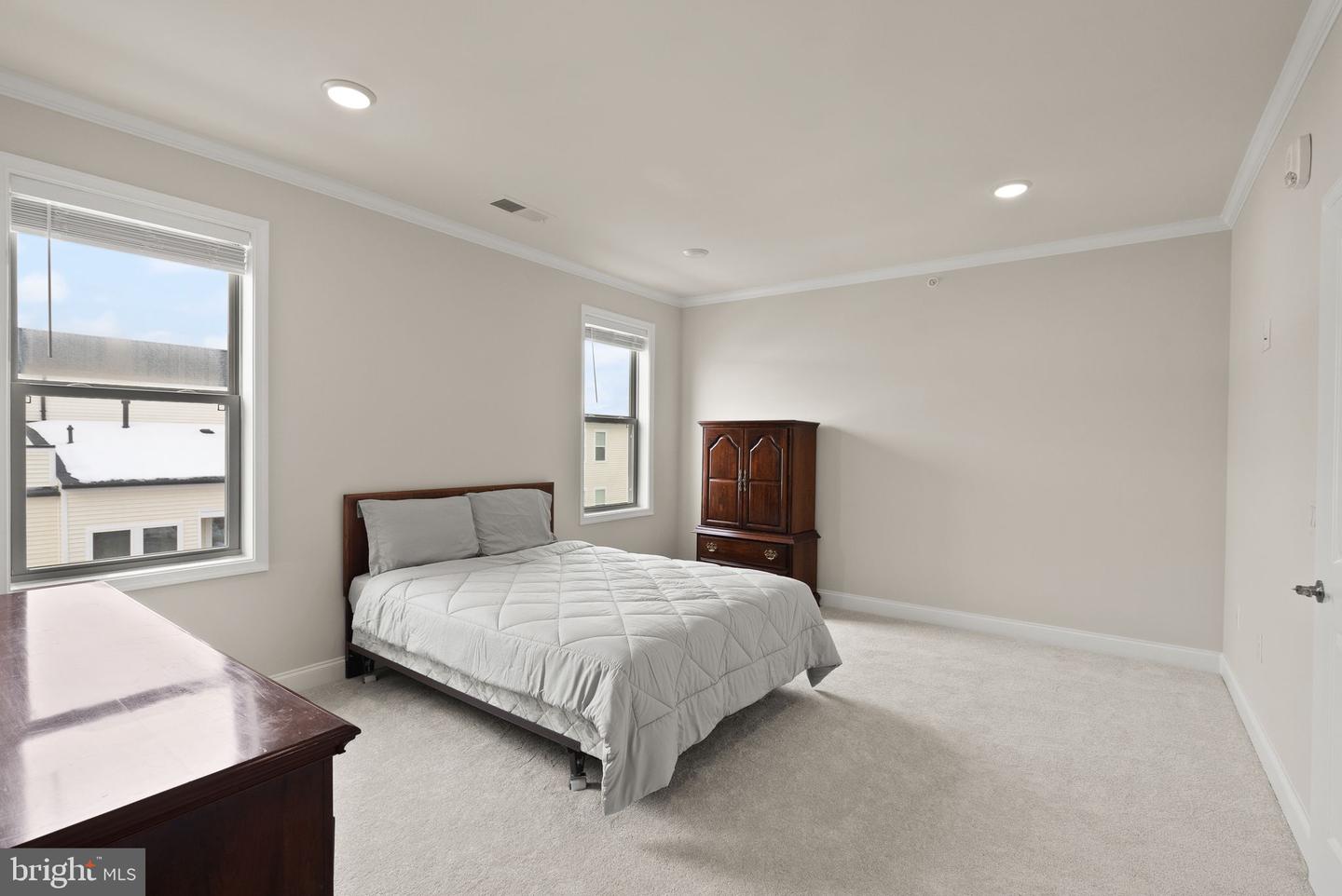 23631 HAVELOCK WALK TER #421, ASHBURN, Virginia 20148, 3 Bedrooms Bedrooms, ,2 BathroomsBathrooms,Residential,For sale,23631 HAVELOCK WALK TER #421,VALO2113380 MLS # VALO2113380