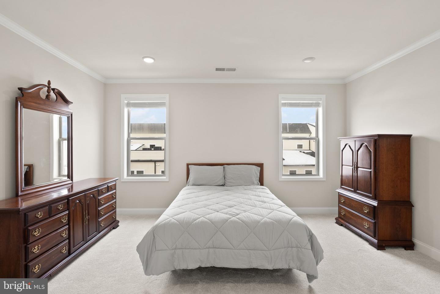 23631 HAVELOCK WALK TER #421, ASHBURN, Virginia 20148, 3 Bedrooms Bedrooms, ,2 BathroomsBathrooms,Residential,For sale,23631 HAVELOCK WALK TER #421,VALO2113380 MLS # VALO2113380