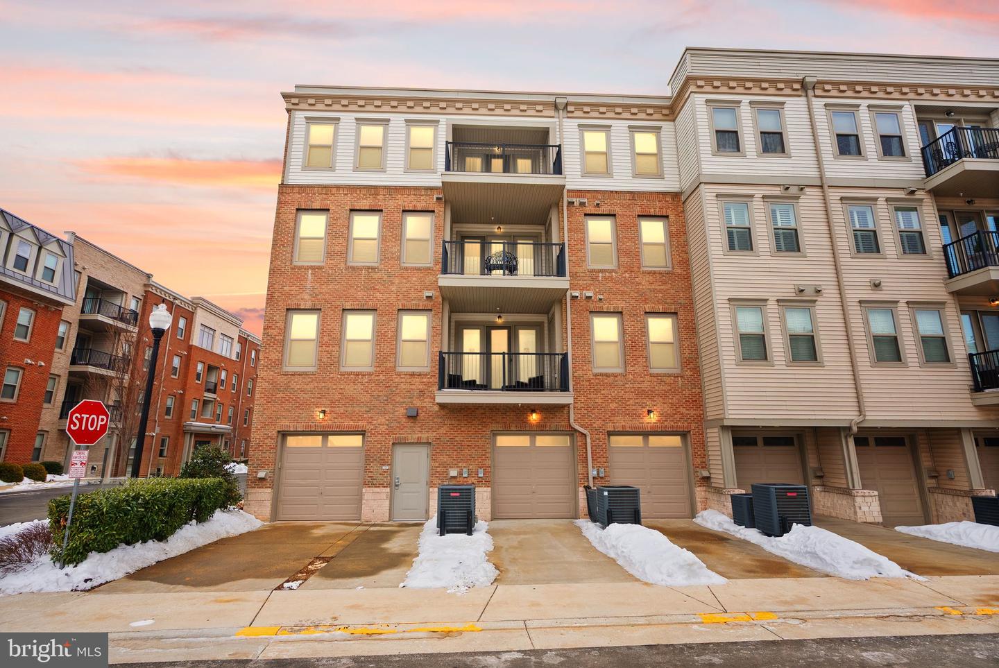 23631 HAVELOCK WALK TER #421, ASHBURN, Virginia 20148, 3 Bedrooms Bedrooms, ,2 BathroomsBathrooms,Residential,For sale,23631 HAVELOCK WALK TER #421,VALO2113380 MLS # VALO2113380
