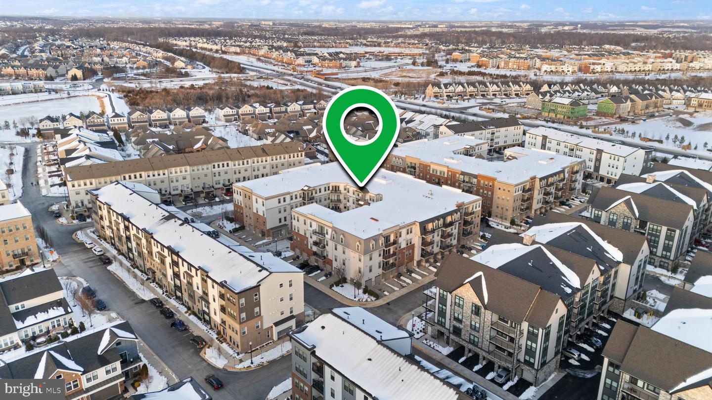 23631 HAVELOCK WALK TER #421, ASHBURN, Virginia 20148, 3 Bedrooms Bedrooms, ,2 BathroomsBathrooms,Residential,For sale,23631 HAVELOCK WALK TER #421,VALO2113380 MLS # VALO2113380