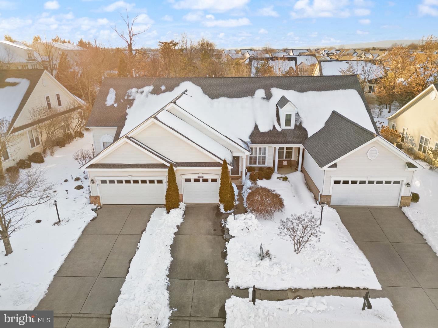 6932 WALNUT HILL DR, GAINESVILLE, Virginia 20155, 4 Bedrooms Bedrooms, ,3 BathroomsBathrooms,Residential,For sale,6932 WALNUT HILL DR,VAPW2109956 MLS # VAPW2109956