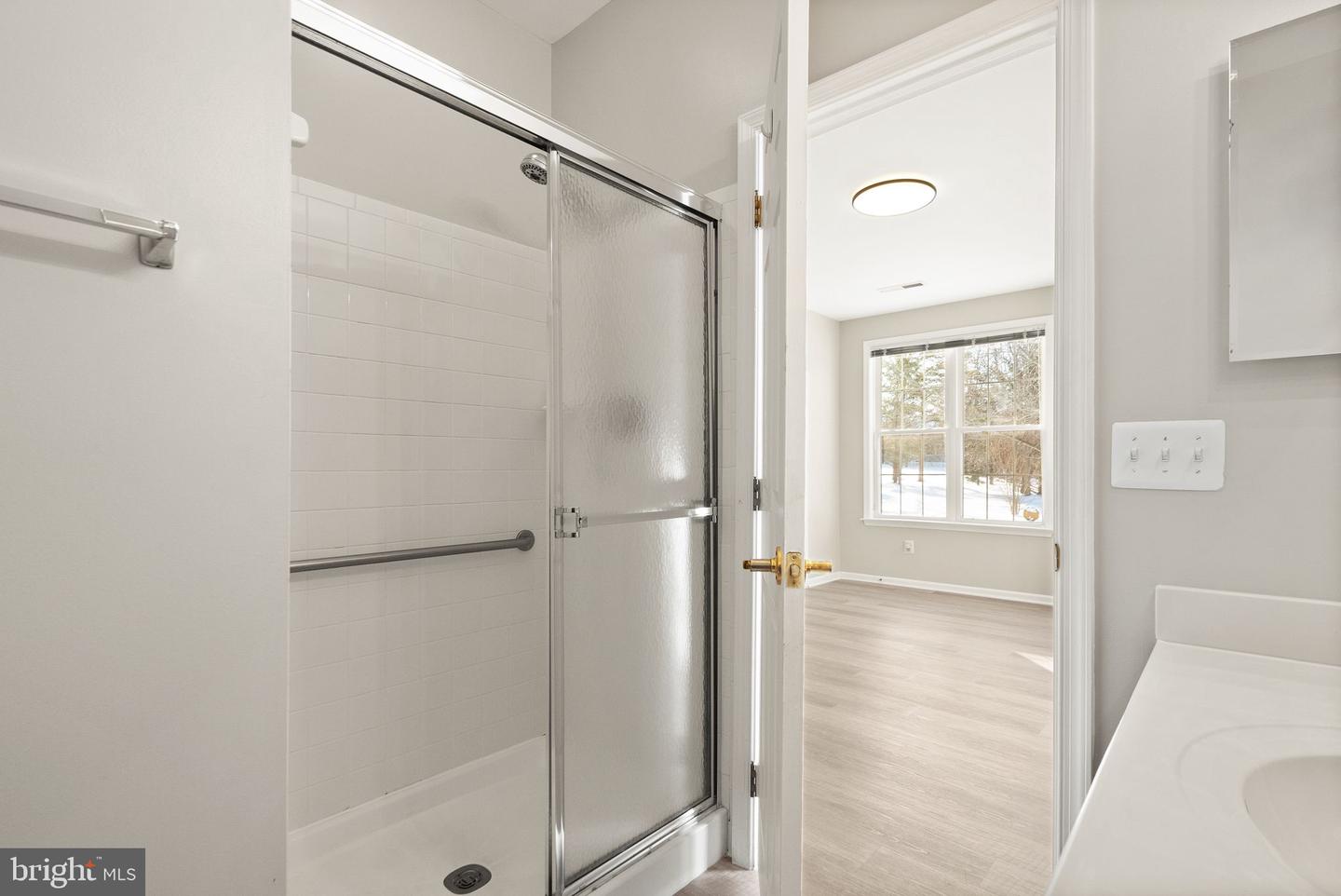 6932 WALNUT HILL DR, GAINESVILLE, Virginia 20155, 4 Bedrooms Bedrooms, ,3 BathroomsBathrooms,Residential,For sale,6932 WALNUT HILL DR,VAPW2109956 MLS # VAPW2109956