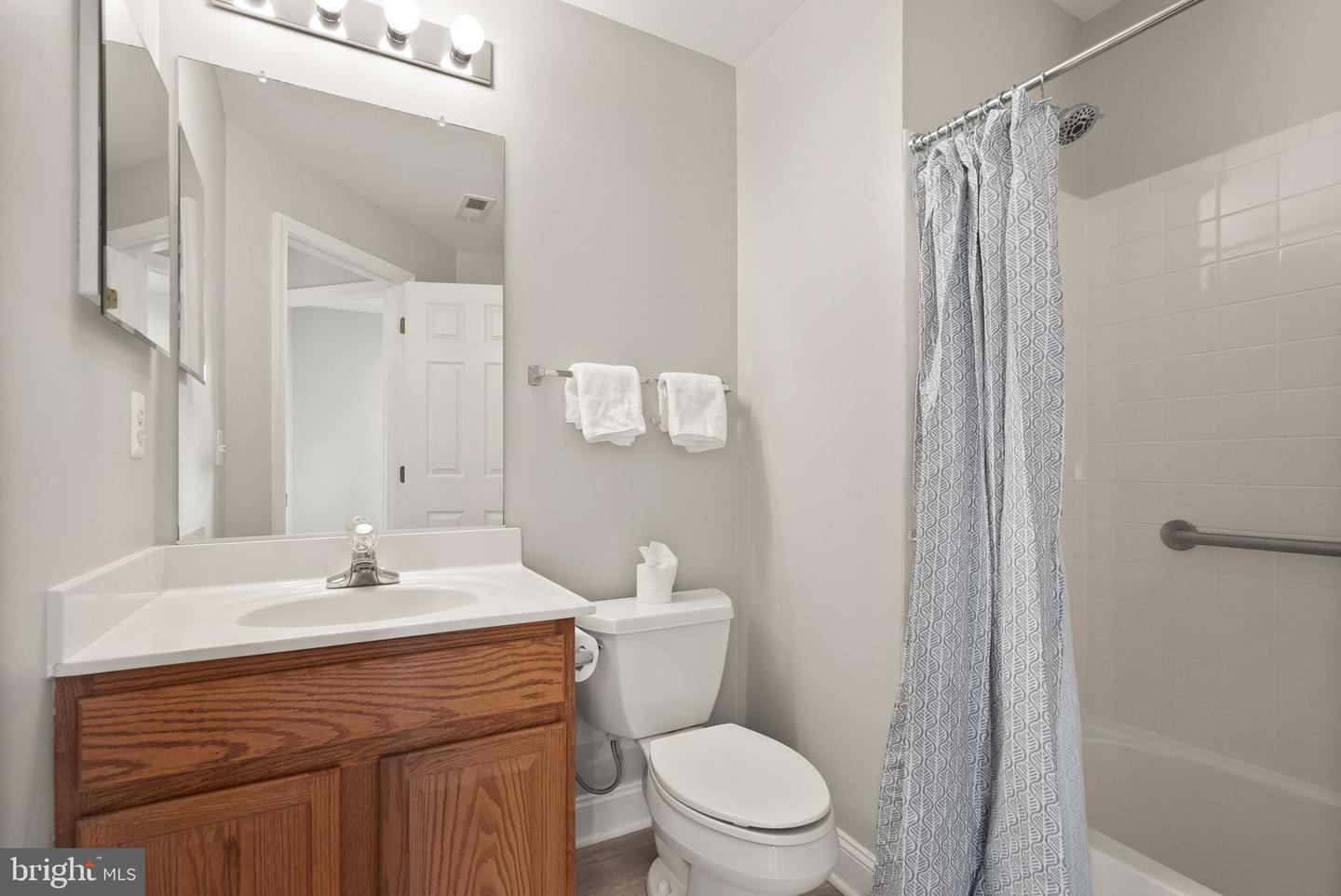 6932 WALNUT HILL DR, GAINESVILLE, Virginia 20155, 4 Bedrooms Bedrooms, ,3 BathroomsBathrooms,Residential,For sale,6932 WALNUT HILL DR,VAPW2109956 MLS # VAPW2109956