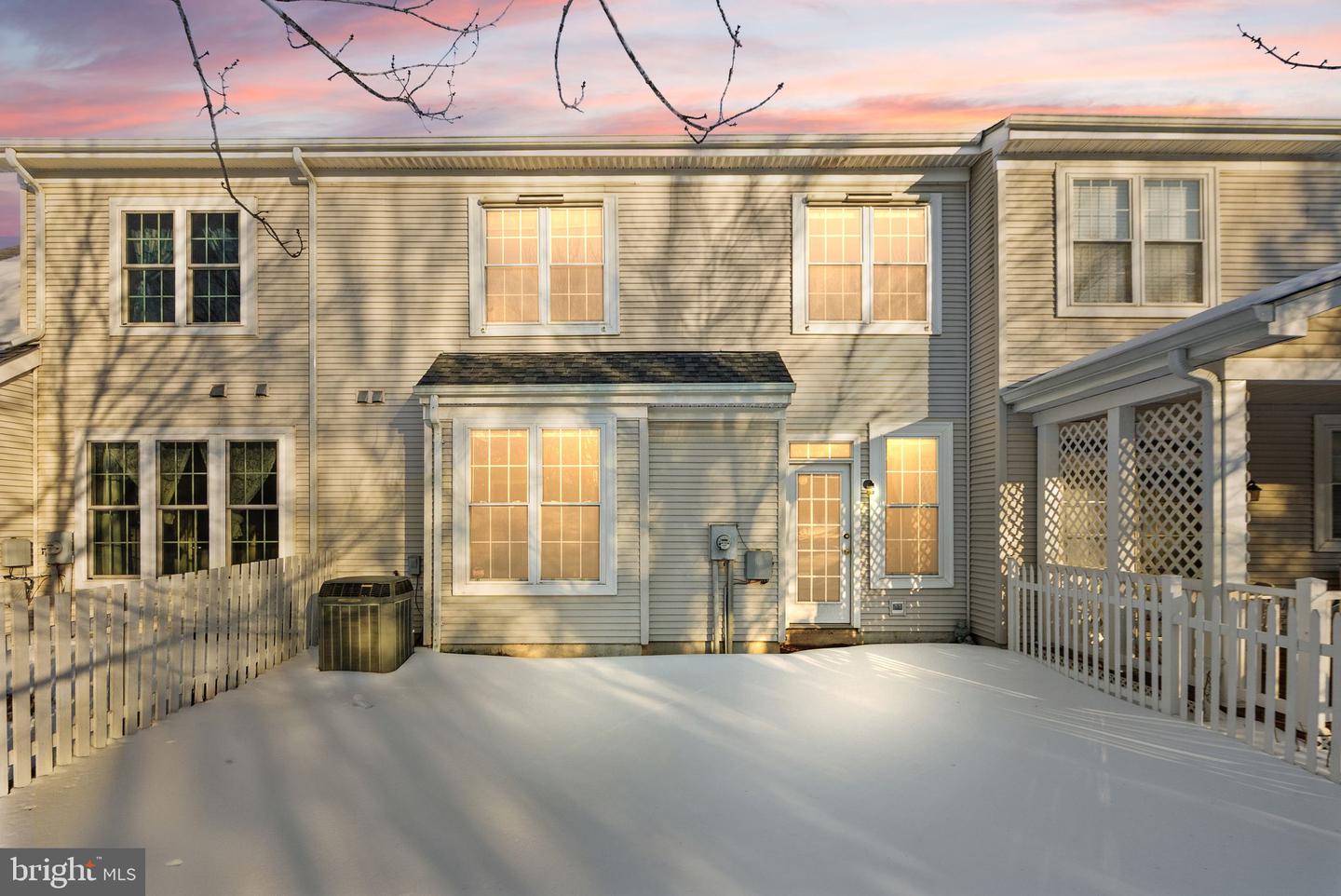 6932 WALNUT HILL DR, GAINESVILLE, Virginia 20155, 4 Bedrooms Bedrooms, ,3 BathroomsBathrooms,Residential,For sale,6932 WALNUT HILL DR,VAPW2109956 MLS # VAPW2109956