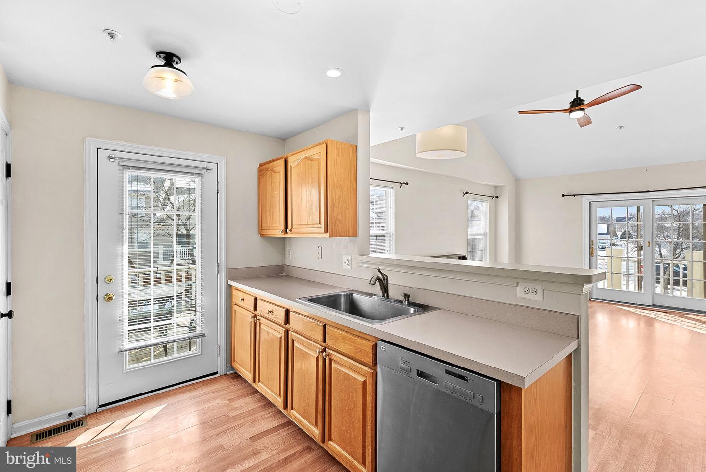 43374 GREYSWALLOW TER, ASHBURN, Virginia 20147, 2 Bedrooms Bedrooms, ,2 BathroomsBathrooms,Residential,For sale,43374 GREYSWALLOW TER,VALO2113434 MLS # VALO2113434 43374 GREYSWALLOW TER, ASHBURN, Virginia 20147, 2 Bedrooms Bedrooms, ,2 BathroomsBathrooms,Residential,For sale,43374 GREYSWALLOW TER,VALO2113434 MLS # VALO2113434