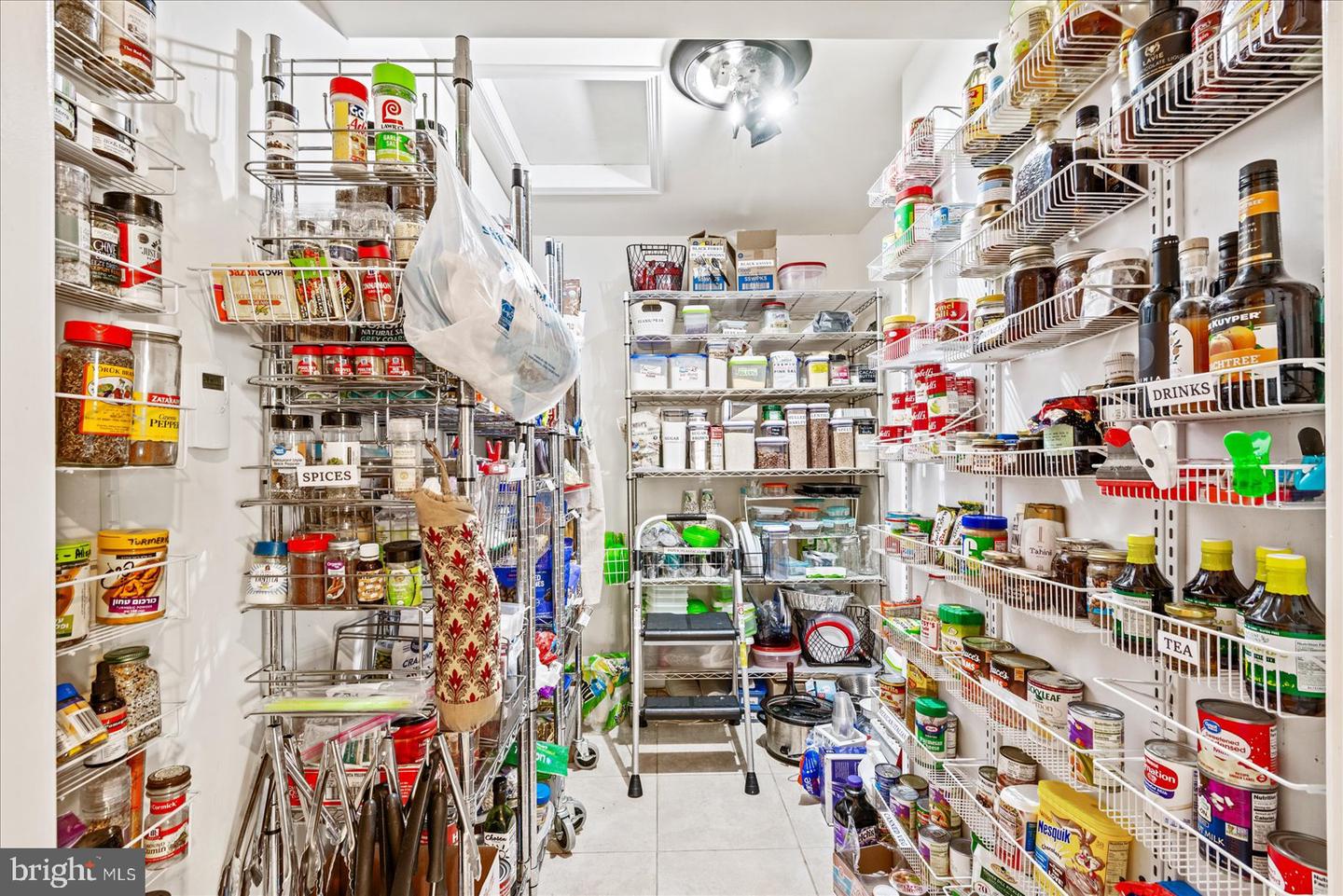 8071 WINDSOR DR, KING GEORGE, Virginia 22485, 5 Bedrooms Bedrooms, 16 Rooms Rooms,4 BathroomsBathrooms,Residential,For sale,8071 WINDSOR DR,VAKG2007432 MLS # VAKG2007432