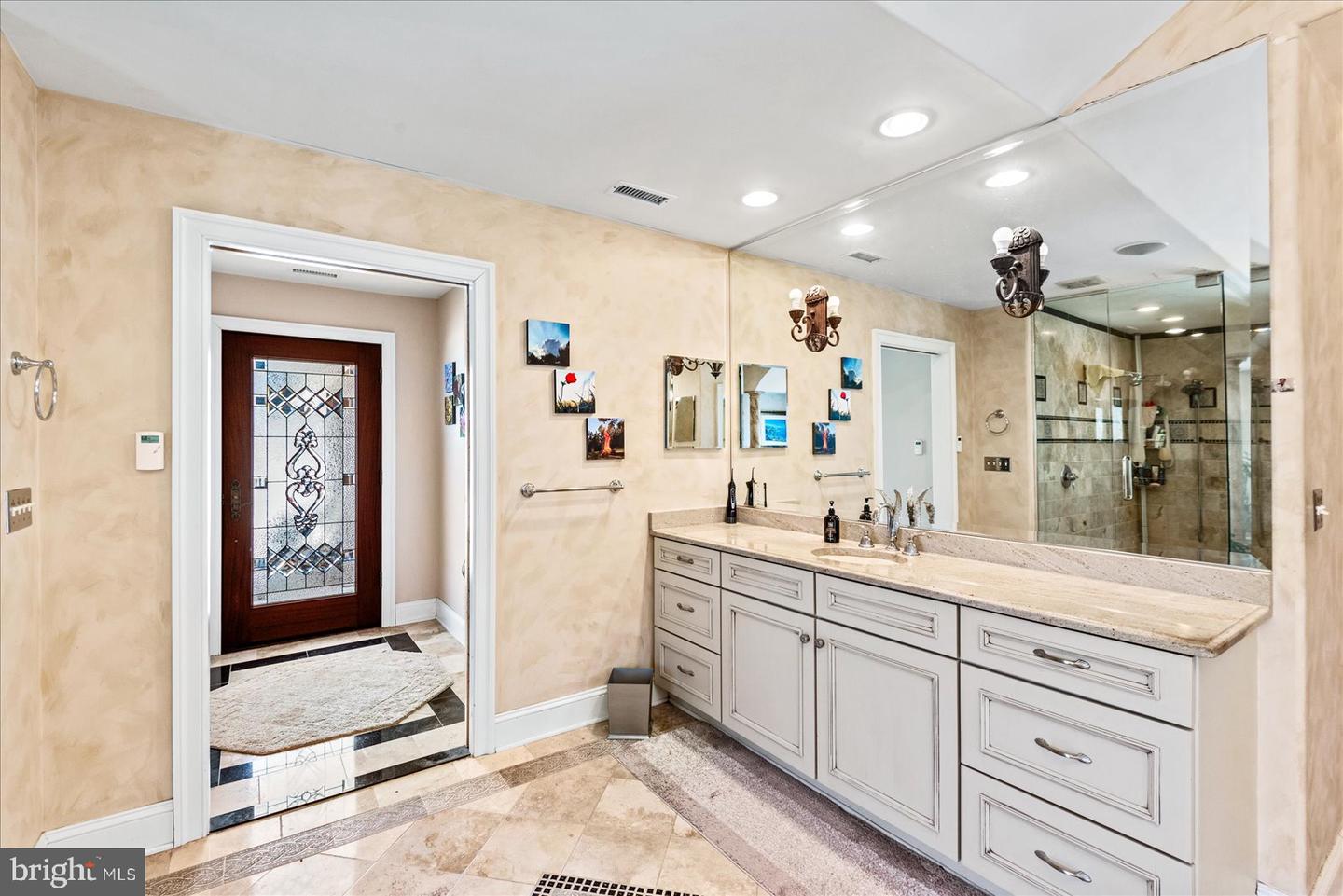 8071 WINDSOR DR, KING GEORGE, Virginia 22485, 5 Bedrooms Bedrooms, 16 Rooms Rooms,4 BathroomsBathrooms,Residential,For sale,8071 WINDSOR DR,VAKG2007432 MLS # VAKG2007432