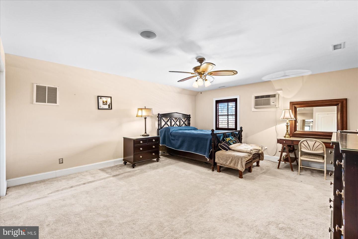 8071 WINDSOR DR, KING GEORGE, Virginia 22485, 5 Bedrooms Bedrooms, 16 Rooms Rooms,4 BathroomsBathrooms,Residential,For sale,8071 WINDSOR DR,VAKG2007432 MLS # VAKG2007432