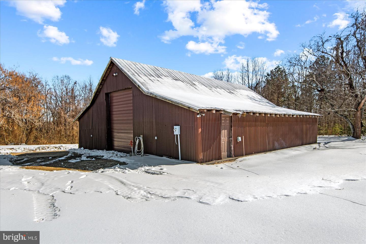 8071 WINDSOR DR, KING GEORGE, Virginia 22485, 5 Bedrooms Bedrooms, 16 Rooms Rooms,4 BathroomsBathrooms,Residential,For sale,8071 WINDSOR DR,VAKG2007432 MLS # VAKG2007432