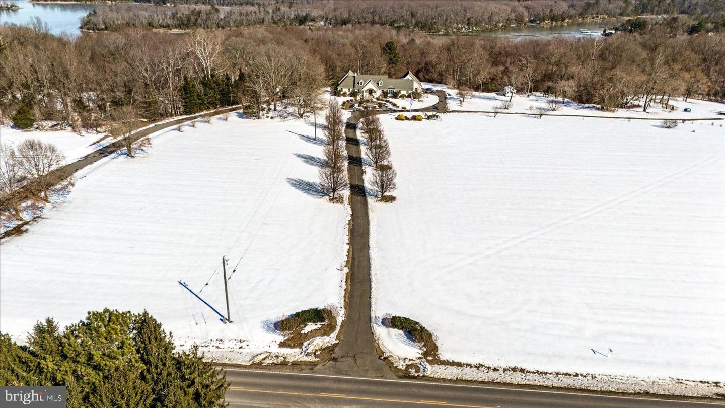 8071 WINDSOR DR, KING GEORGE, Virginia 22485, 5 Bedrooms Bedrooms, 16 Rooms Rooms,4 BathroomsBathrooms,Residential,For sale,8071 WINDSOR DR,VAKG2007432 MLS # VAKG2007432