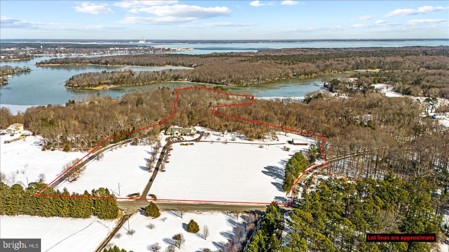 8071 WINDSOR DR, KING GEORGE, Virginia 22485, 5 Bedrooms Bedrooms, 16 Rooms Rooms,4 BathroomsBathrooms,Residential,For sale,8071 WINDSOR DR,VAKG2007432 MLS # VAKG2007432