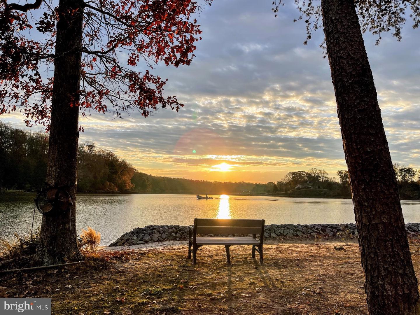 8071 WINDSOR DR, KING GEORGE, Virginia 22485, 5 Bedrooms Bedrooms, 16 Rooms Rooms,4 BathroomsBathrooms,Residential,For sale,8071 WINDSOR DR,VAKG2007432 MLS # VAKG2007432