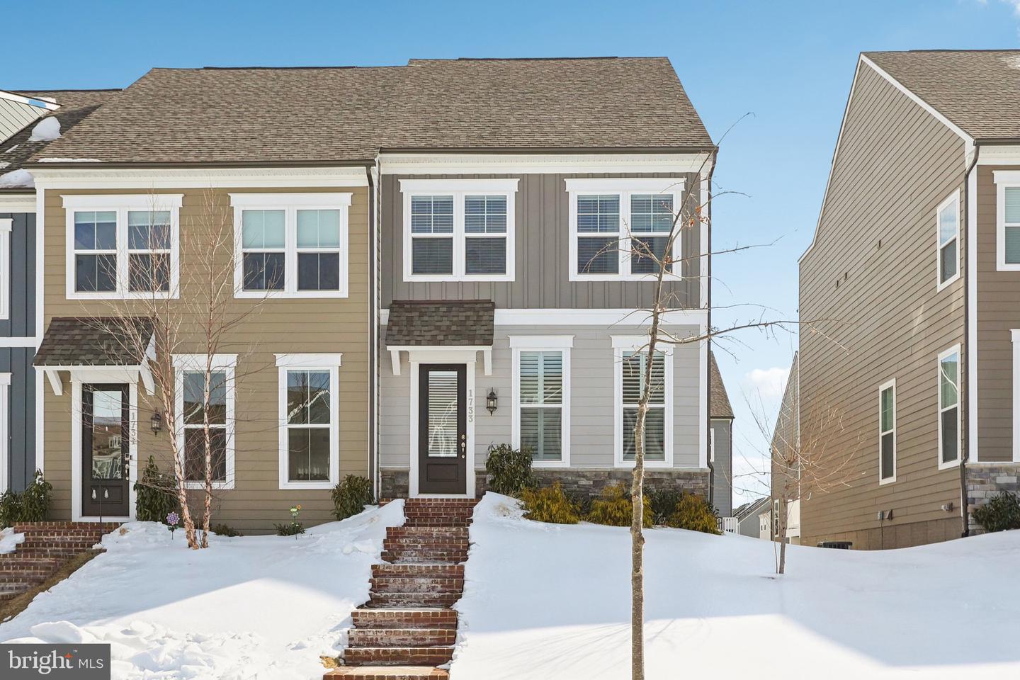 1733 AUTUMN MAPLE LEAF DR, DUMFRIES, Virginia 22026, 3 Bedrooms Bedrooms, ,2 BathroomsBathrooms,Residential,For sale,1733 AUTUMN MAPLE LEAF DR,VAPW2109814 MLS # VAPW2109814