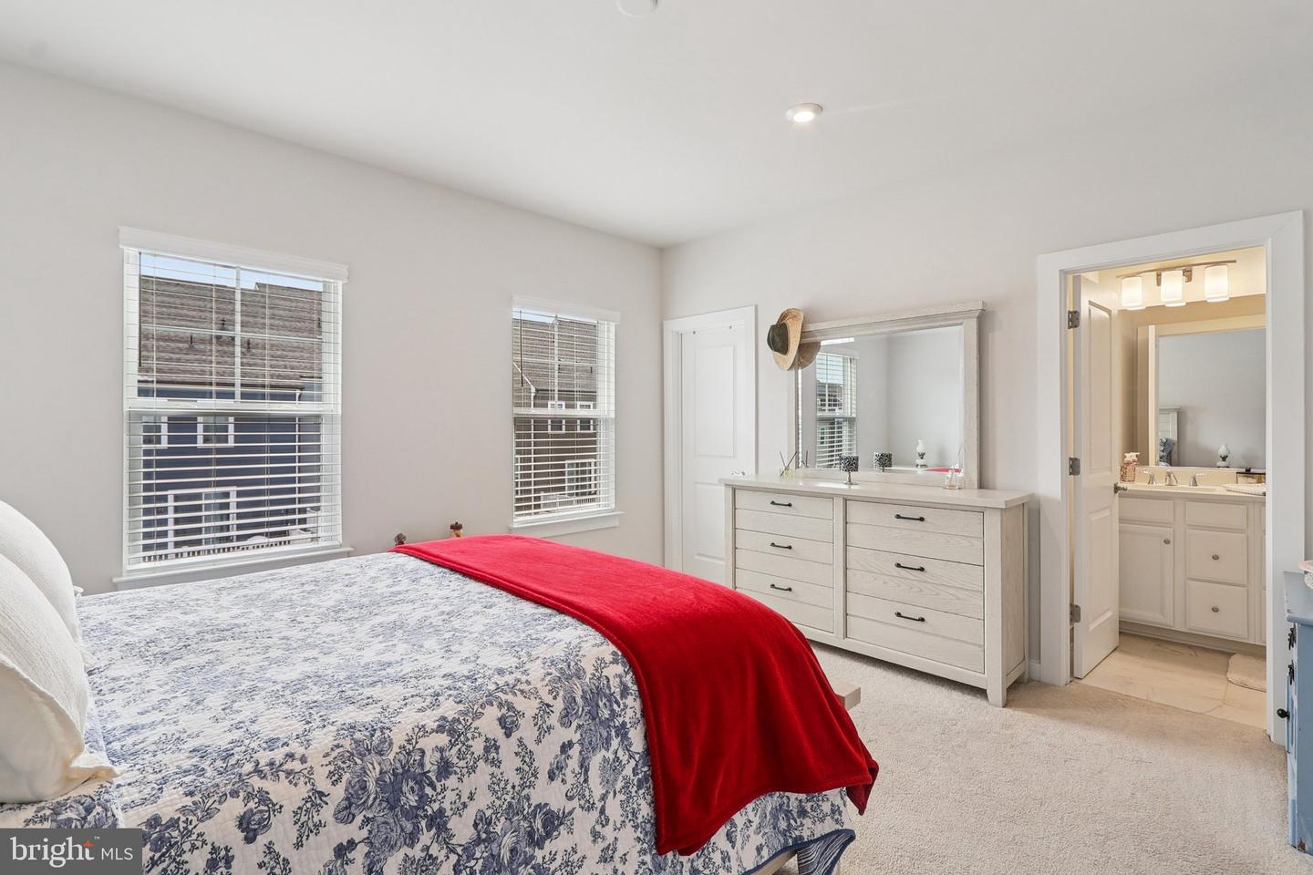 1733 AUTUMN MAPLE LEAF DR, DUMFRIES, Virginia 22026, 3 Bedrooms Bedrooms, ,2 BathroomsBathrooms,Residential,For sale,1733 AUTUMN MAPLE LEAF DR,VAPW2109814 MLS # VAPW2109814