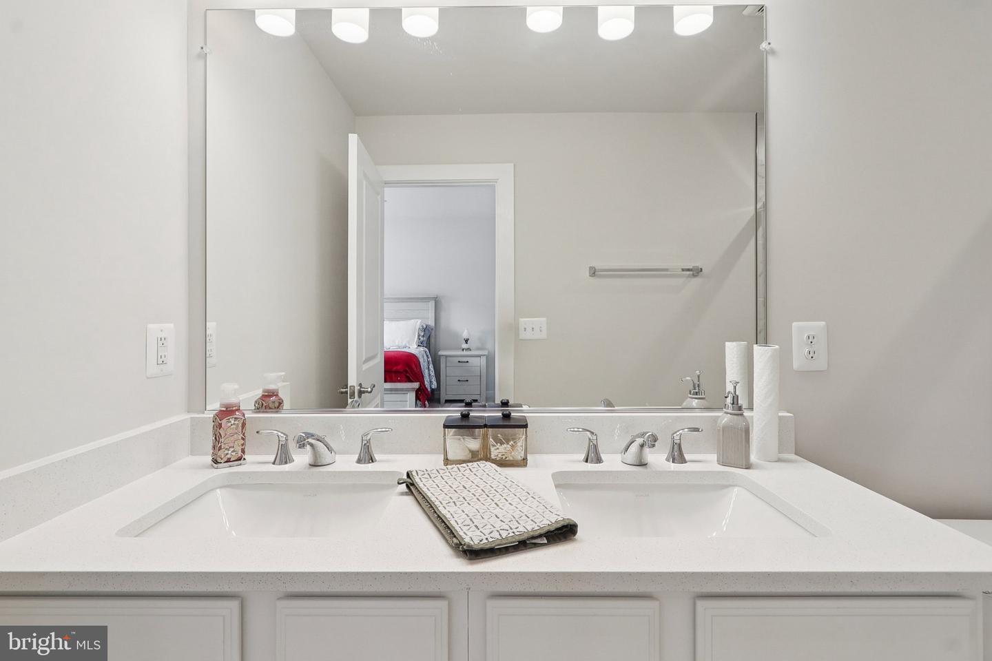 1733 AUTUMN MAPLE LEAF DR, DUMFRIES, Virginia 22026, 3 Bedrooms Bedrooms, ,2 BathroomsBathrooms,Residential,For sale,1733 AUTUMN MAPLE LEAF DR,VAPW2109814 MLS # VAPW2109814