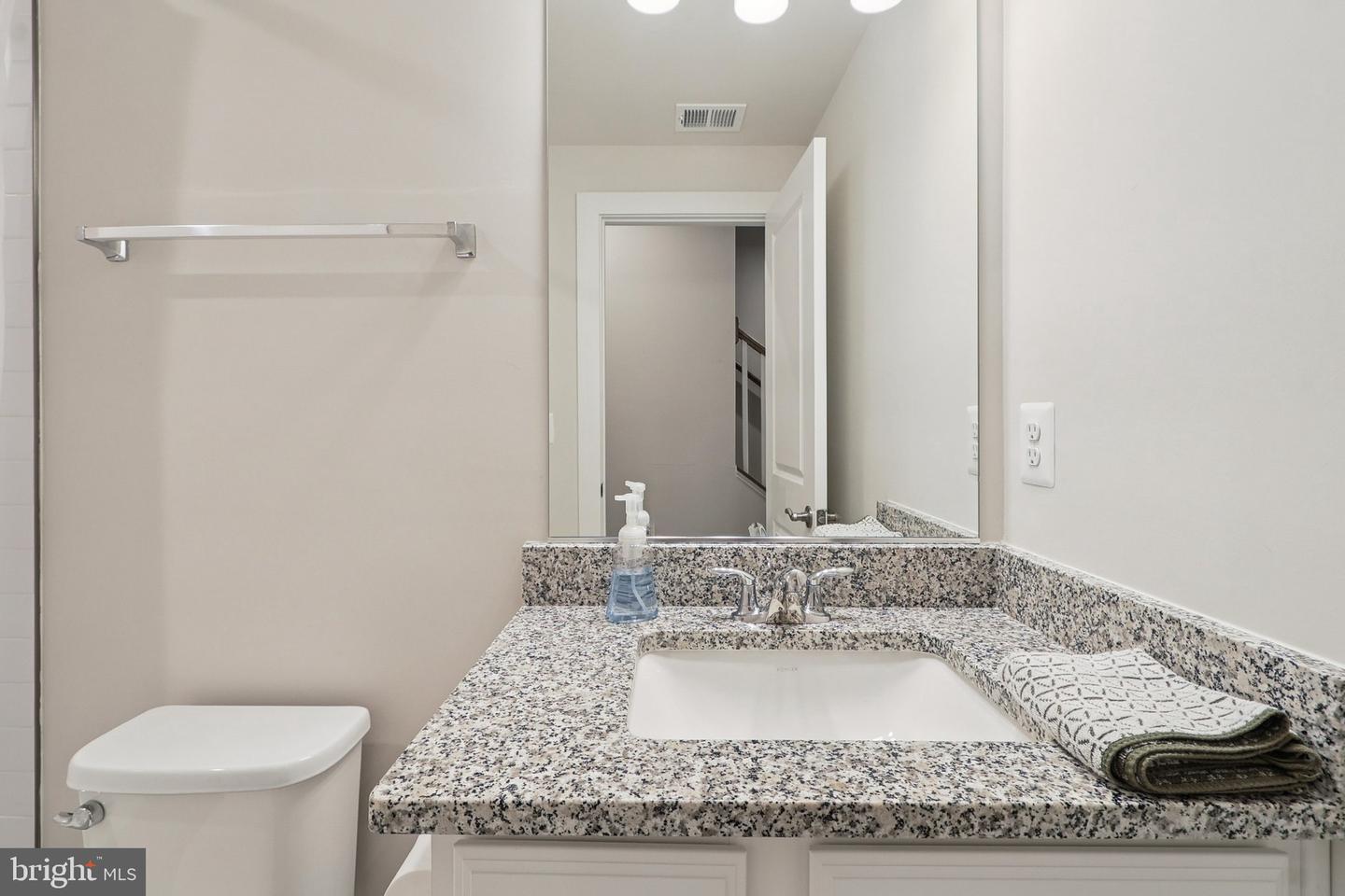 1733 AUTUMN MAPLE LEAF DR, DUMFRIES, Virginia 22026, 3 Bedrooms Bedrooms, ,2 BathroomsBathrooms,Residential,For sale,1733 AUTUMN MAPLE LEAF DR,VAPW2109814 MLS # VAPW2109814