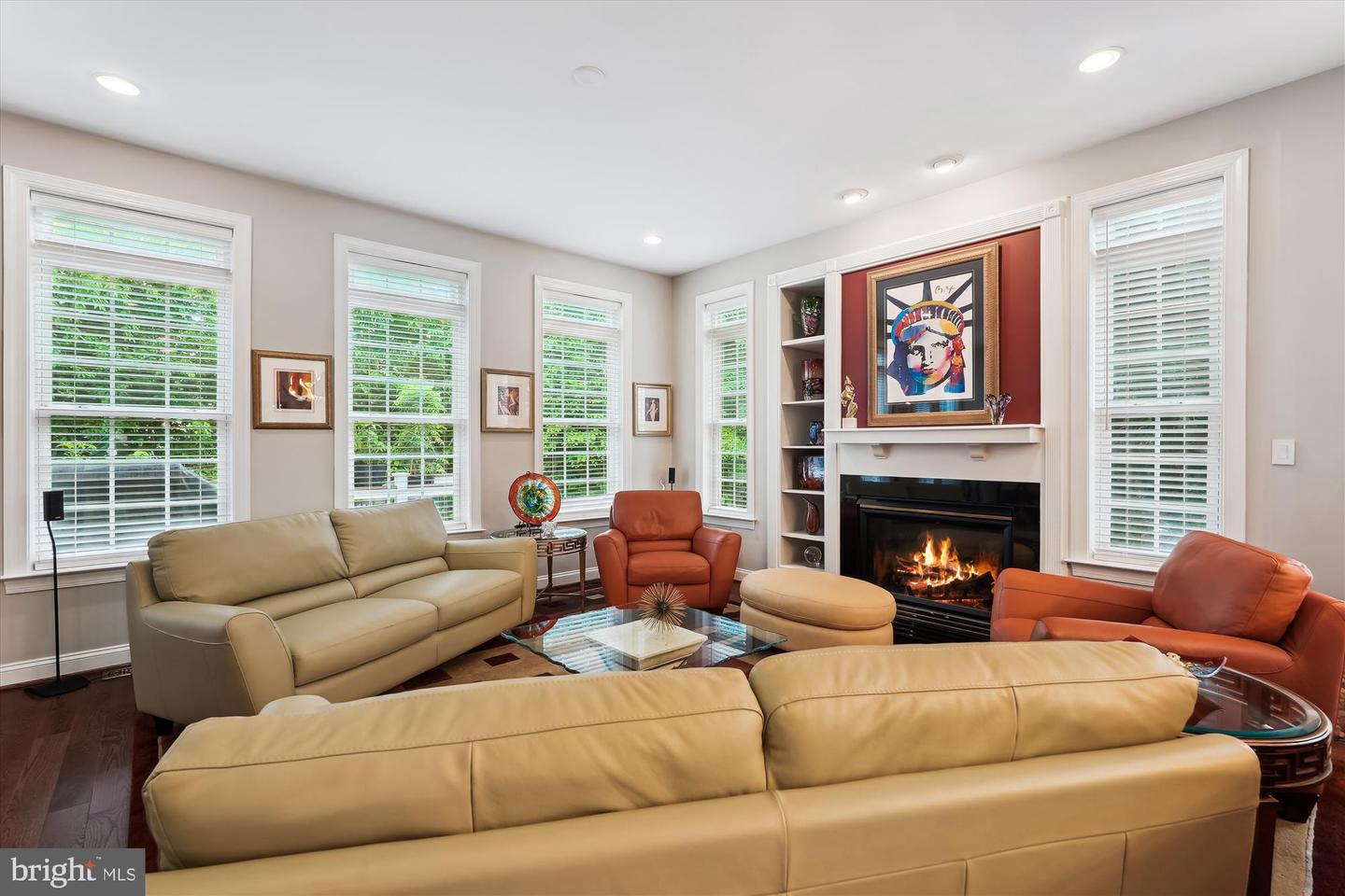 47666 PAULSEN SQ, POTOMAC FALLS, Virginia 20165, 3 Bedrooms Bedrooms, ,3 BathroomsBathrooms,Residential,For sale,47666 PAULSEN SQ,VALO2113506 MLS # VALO2113506