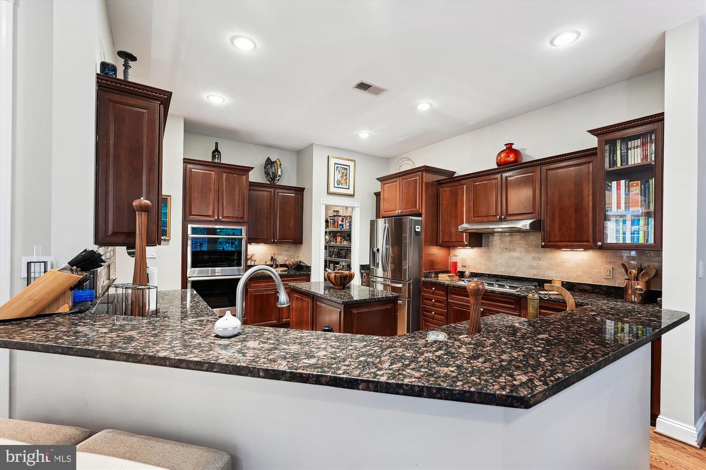 47666 PAULSEN SQ, POTOMAC FALLS, Virginia 20165, 3 Bedrooms Bedrooms, ,3 BathroomsBathrooms,Residential,For sale,47666 PAULSEN SQ,VALO2113506 MLS # VALO2113506