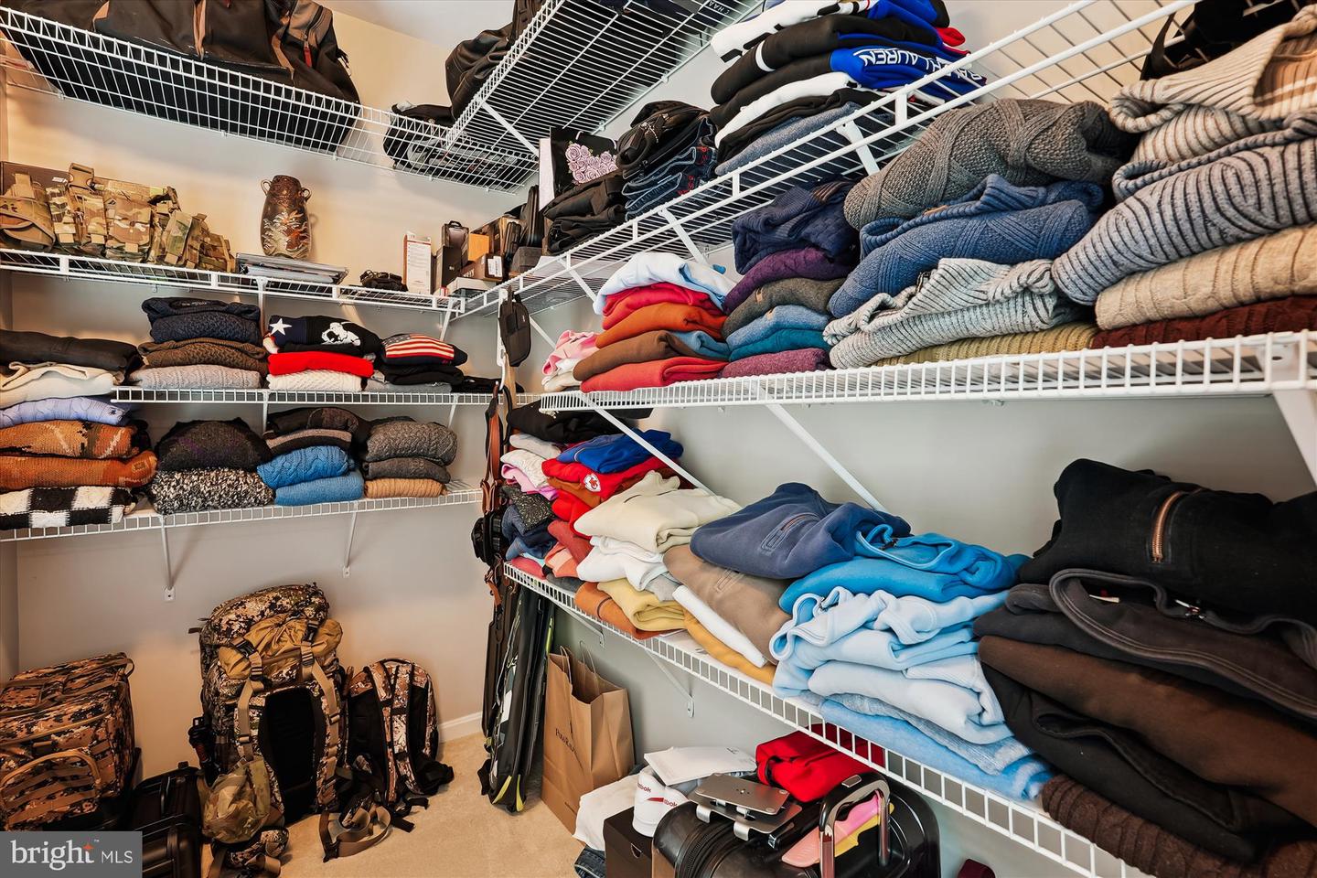 47666 PAULSEN SQ, POTOMAC FALLS, Virginia 20165, 3 Bedrooms Bedrooms, ,3 BathroomsBathrooms,Residential,For sale,47666 PAULSEN SQ,VALO2113506 MLS # VALO2113506