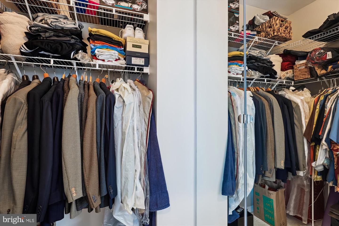 47666 PAULSEN SQ, POTOMAC FALLS, Virginia 20165, 3 Bedrooms Bedrooms, ,3 BathroomsBathrooms,Residential,For sale,47666 PAULSEN SQ,VALO2113506 MLS # VALO2113506