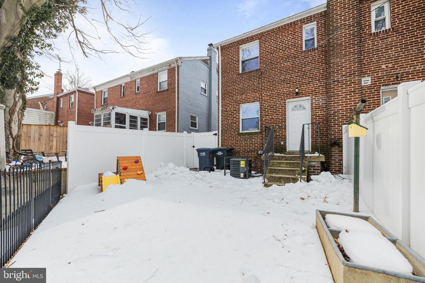 2942 M ST SE, WASHINGTON, District Of Columbia 20019, 2 Bedrooms Bedrooms, ,2 BathroomsBathrooms,Residential,For sale,2942 M ST SE,DCDC2240212 MLS # DCDC2240212