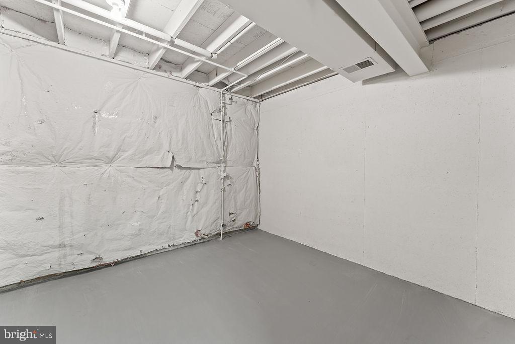 14743 WINDING LOOP, WOODBRIDGE, Virginia 22191, 3 Bedrooms Bedrooms, ,3 BathroomsBathrooms,Residential,For sale,14743 WINDING LOOP,VAPW2110158 MLS # VAPW2110158