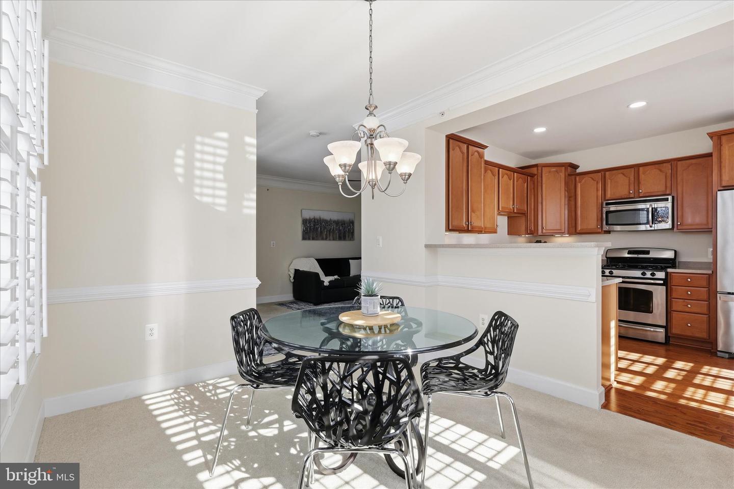 7055 HERITAGE HUNT DR #311, GAINESVILLE, Virginia 20155, 2 Bedrooms Bedrooms, ,2 BathroomsBathrooms,Residential,For sale,7055 HERITAGE HUNT DR #311,VAPW2110212 MLS # VAPW2110212