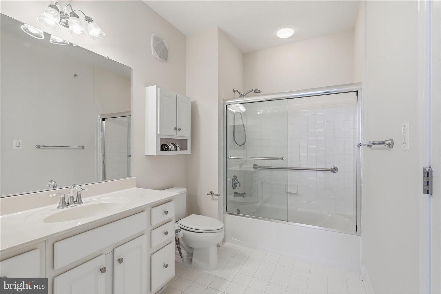 7055 HERITAGE HUNT DR #311, GAINESVILLE, Virginia 20155, 2 Bedrooms Bedrooms, ,2 BathroomsBathrooms,Residential,For sale,7055 HERITAGE HUNT DR #311,VAPW2110212 MLS # VAPW2110212