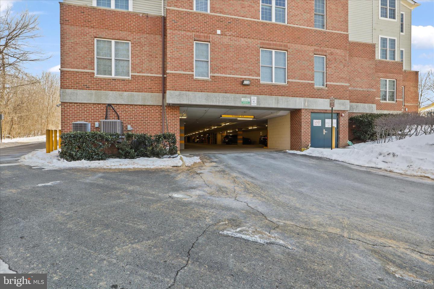 7055 HERITAGE HUNT DR #311, GAINESVILLE, Virginia 20155, 2 Bedrooms Bedrooms, ,2 BathroomsBathrooms,Residential,For sale,7055 HERITAGE HUNT DR #311,VAPW2110212 MLS # VAPW2110212