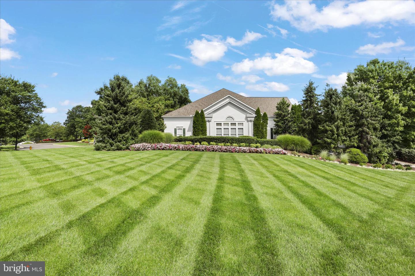 7055 HERITAGE HUNT DR #311, GAINESVILLE, Virginia 20155, 2 Bedrooms Bedrooms, ,2 BathroomsBathrooms,Residential,For sale,7055 HERITAGE HUNT DR #311,VAPW2110212 MLS # VAPW2110212