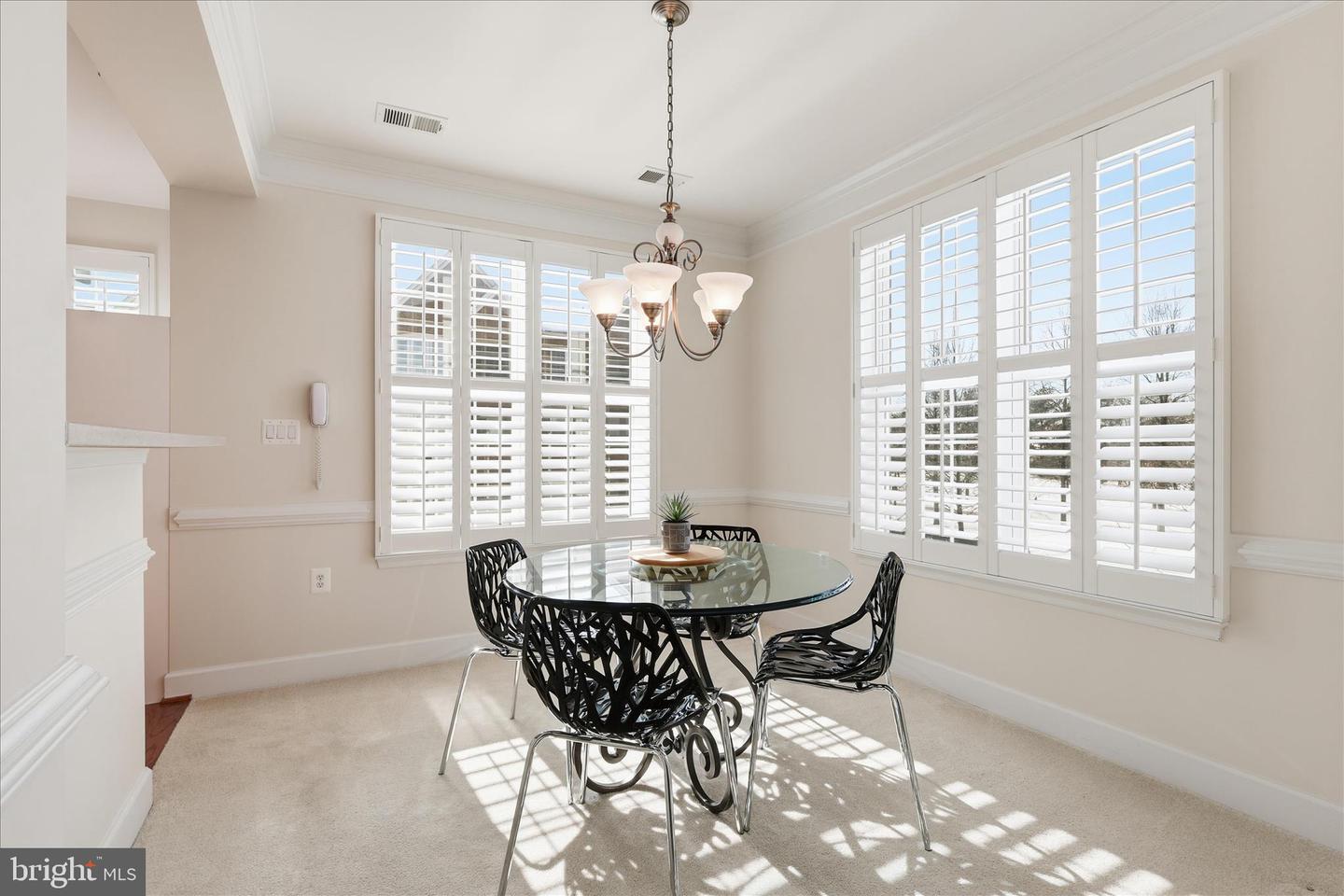 7055 HERITAGE HUNT DR #311, GAINESVILLE, Virginia 20155, 2 Bedrooms Bedrooms, ,2 BathroomsBathrooms,Residential,For sale,7055 HERITAGE HUNT DR #311,VAPW2110212 MLS # VAPW2110212