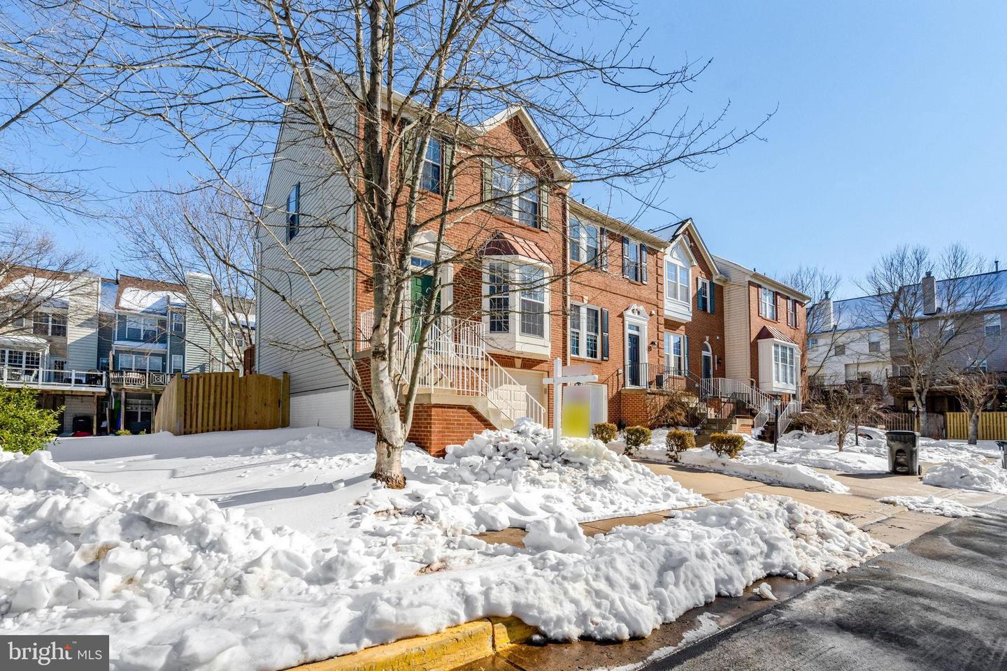 20372 BRIARCLIFF TER, STERLING, Virginia 20165, 3 Bedrooms Bedrooms, 7 Rooms Rooms,2 BathroomsBathrooms,Residential,For sale,20372 BRIARCLIFF TER,VALO2113692 MLS # VALO2113692